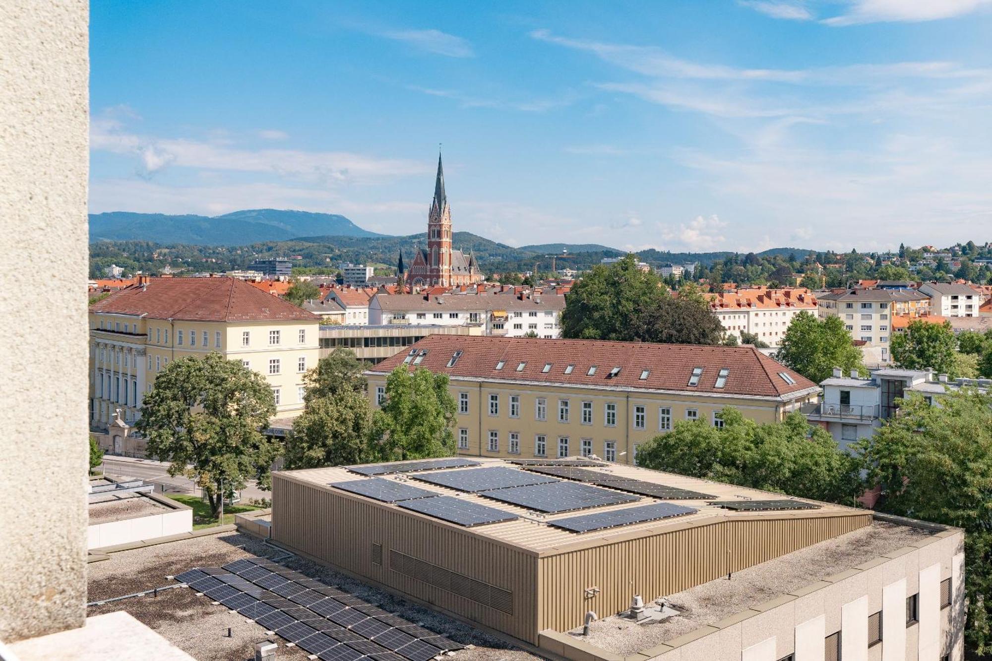 Tamliving Zentrum Luxus Parken Messe Wifi Traumaussicht Sunrise&Sunset Graz Exterior foto