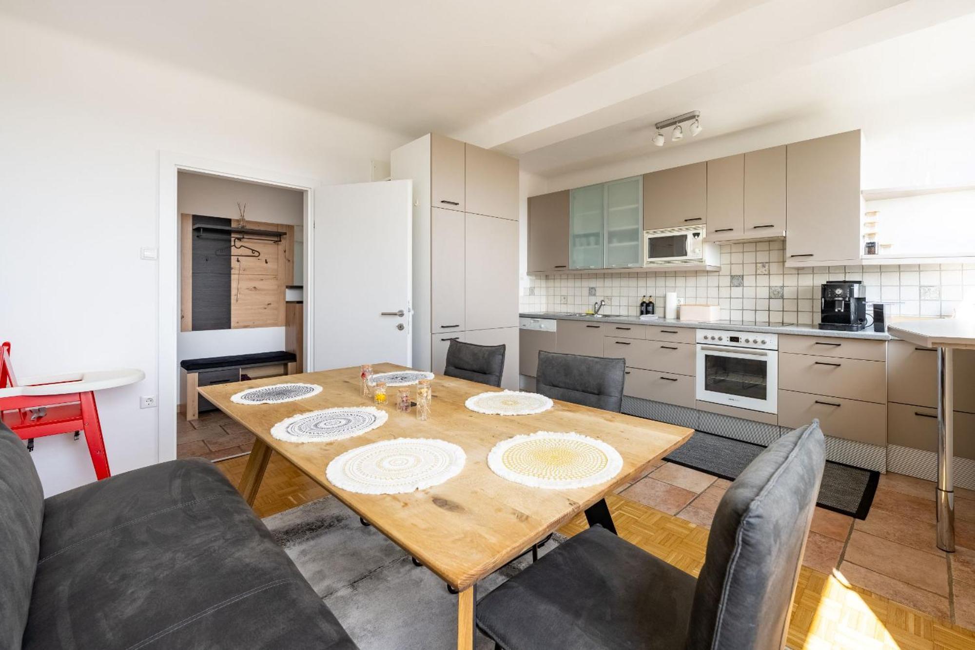 Tamliving Zentrum Luxus Parken Messe Wifi Traumaussicht Sunrise&Sunset Graz Exterior foto